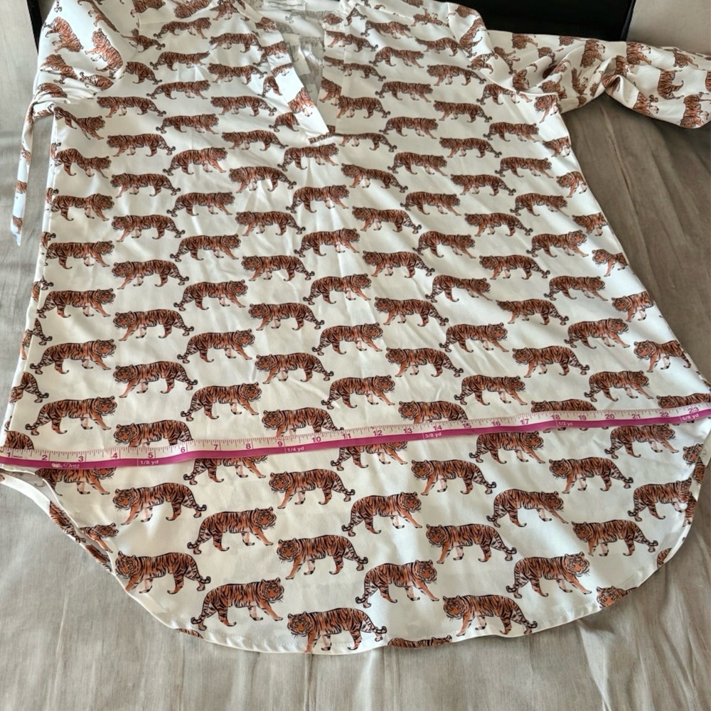 Stewart Simmons tiger print medium blouse/tunic - Picture 4 of 6